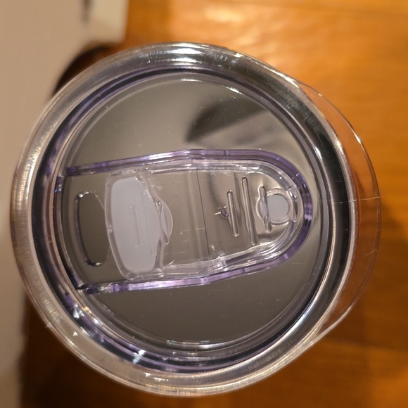 NIB Insulated 20 Oz Tumbler With Metal Straw And Cleaning Brush - Picture 5 of 5